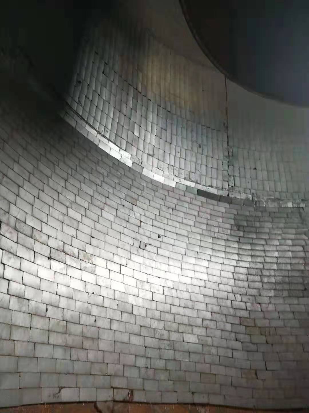 磁性陶瓷襯板安裝施工 磁性陶瓷襯板安裝施工